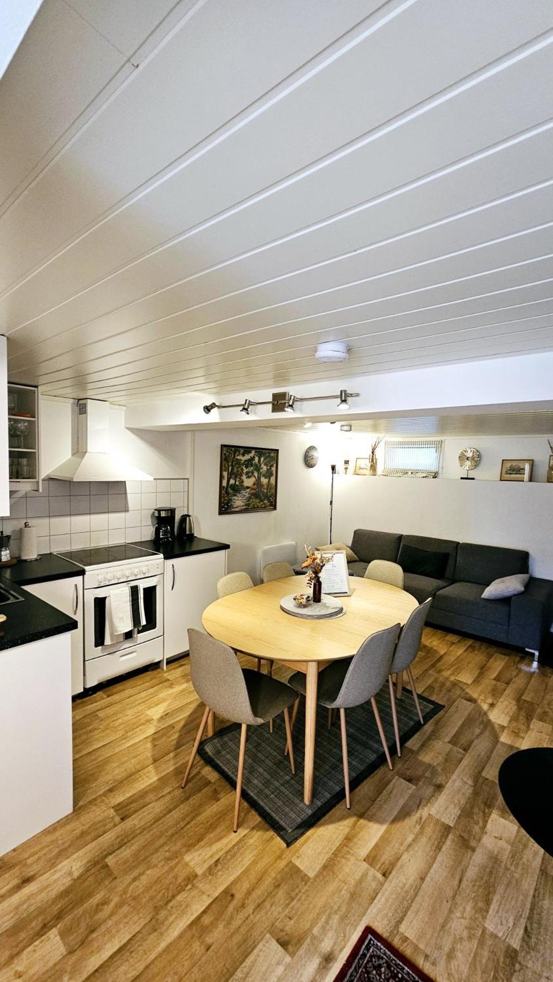 Central And Large Cosey Apartment Stavanger Esterno foto